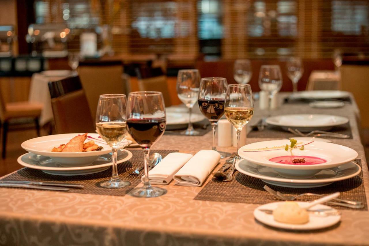 Mds Hotel Calama Exterior photo A table set for dinner
