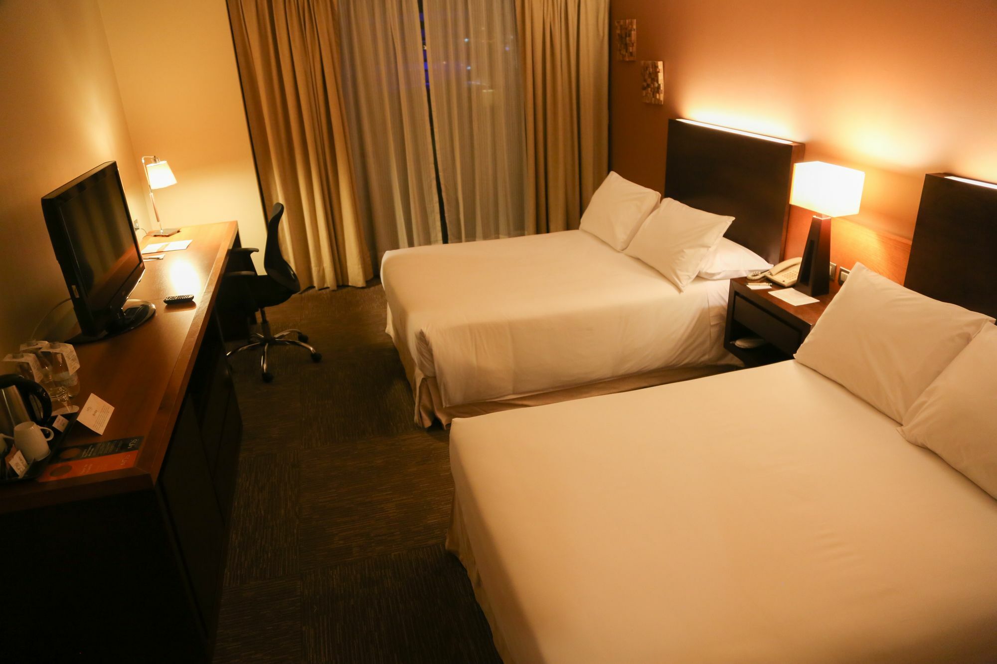 Mds Hotel Calama Exterior photo A room at the hotel