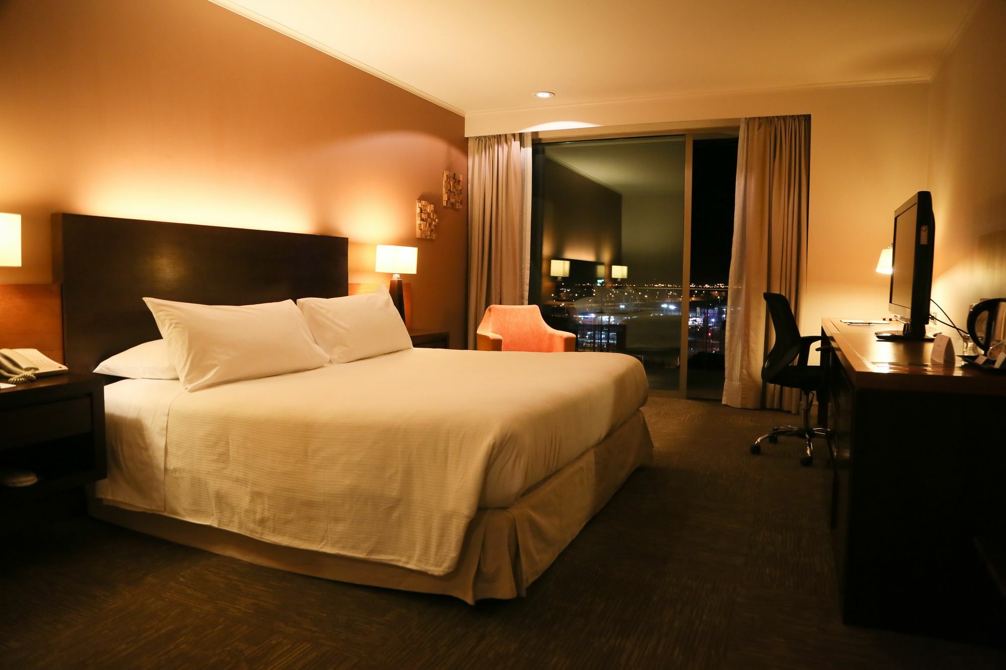 Mds Hotel Calama Exterior photo A room at the hotel
