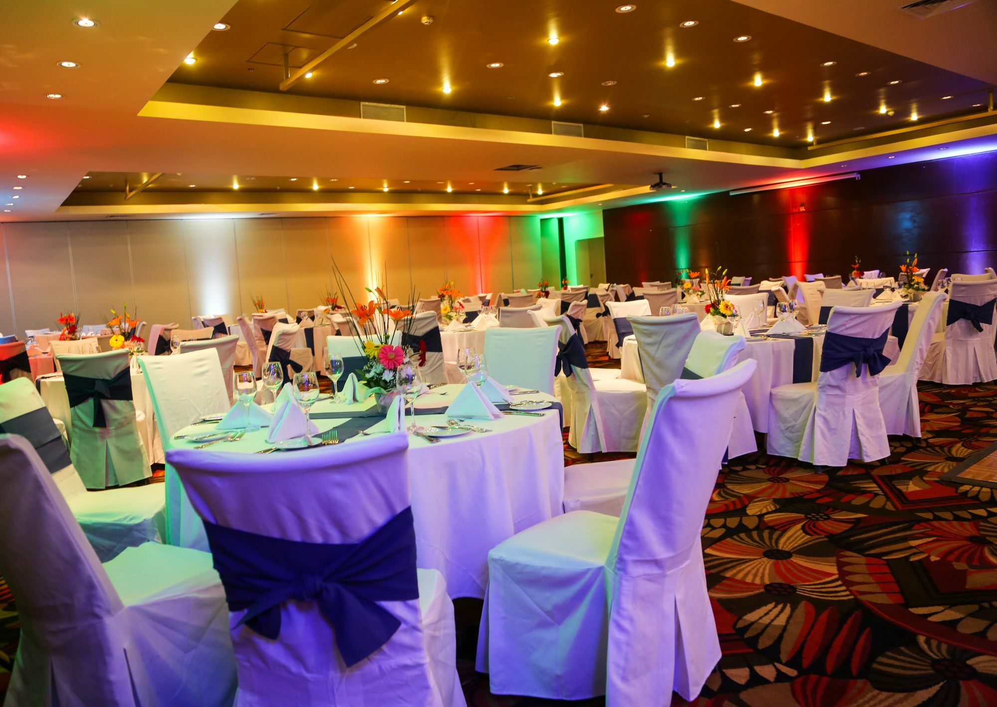Mds Hotel Calama Exterior photo A wedding reception at the Grand Ballroom