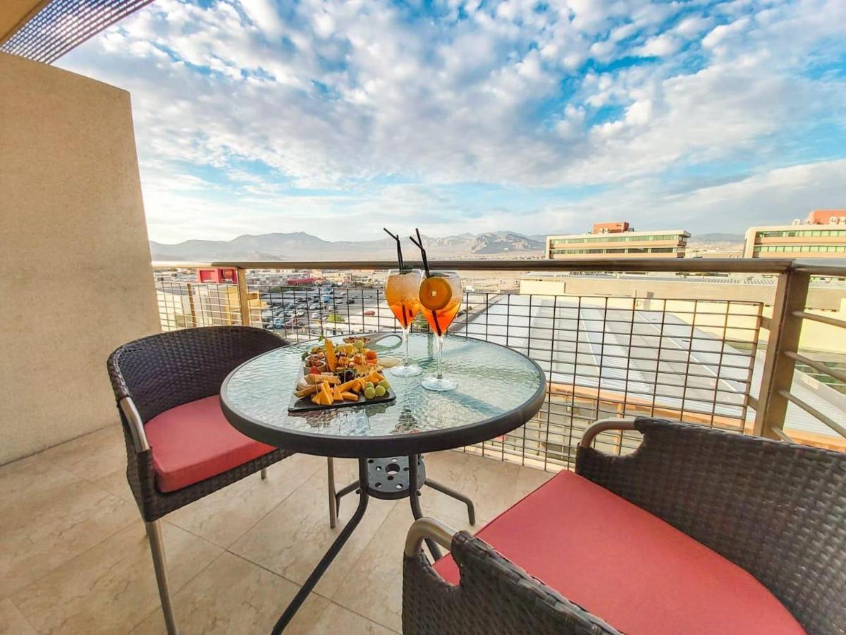 Mds Hotel Calama Exterior photo A balcony